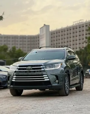 Toyota Highlander 2018 Green