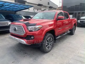 Toyota Tacoma 2022 Red