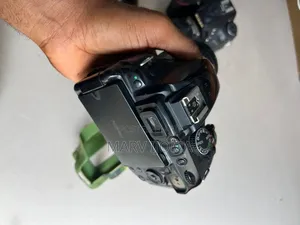 Nikon D5200