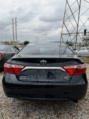 Toyota Camry SE 4dr Sedan (2.5L 4cyl 6A) 2016 Blue
