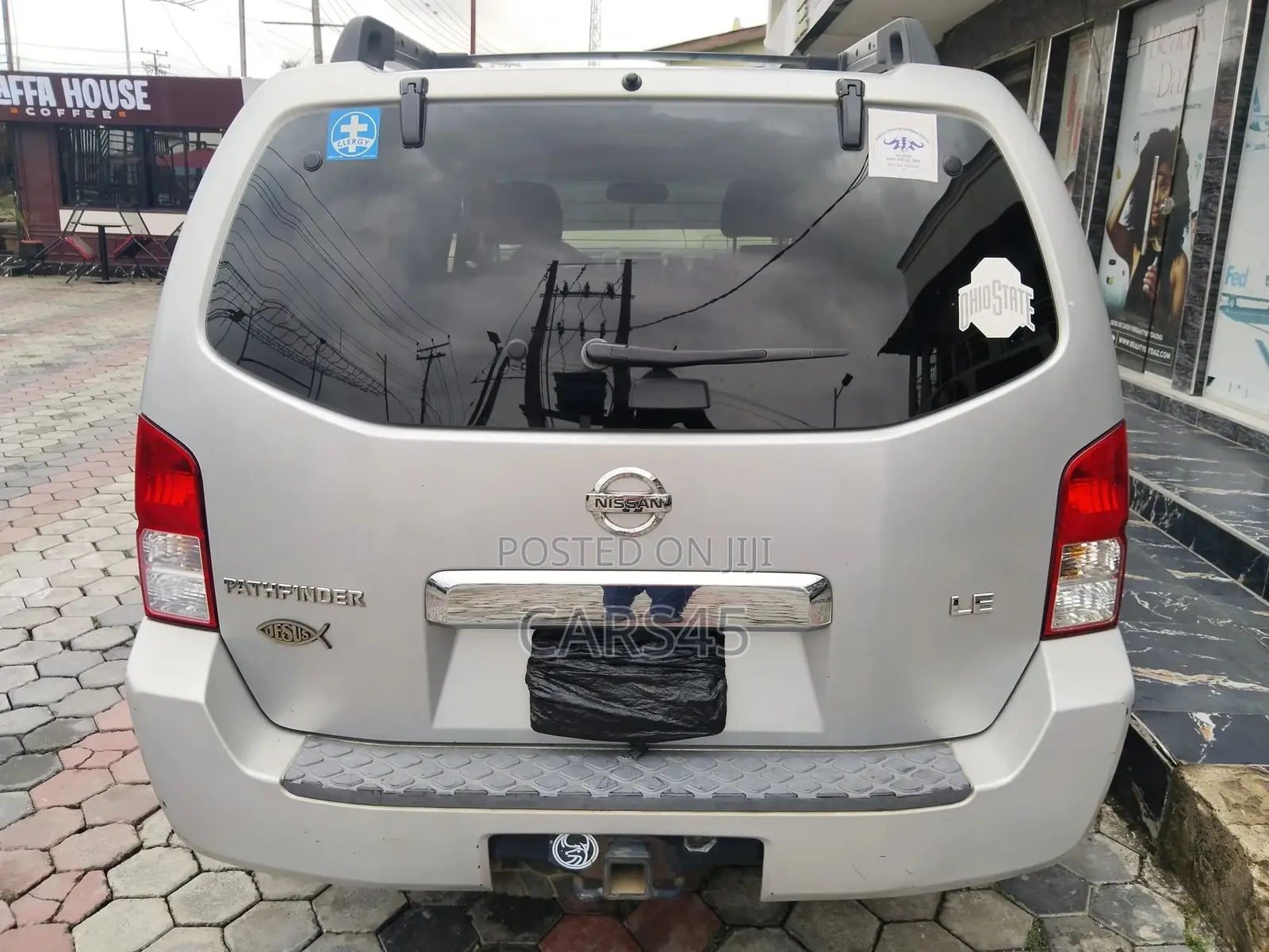 Nissan Pathfinder 2005 Silver