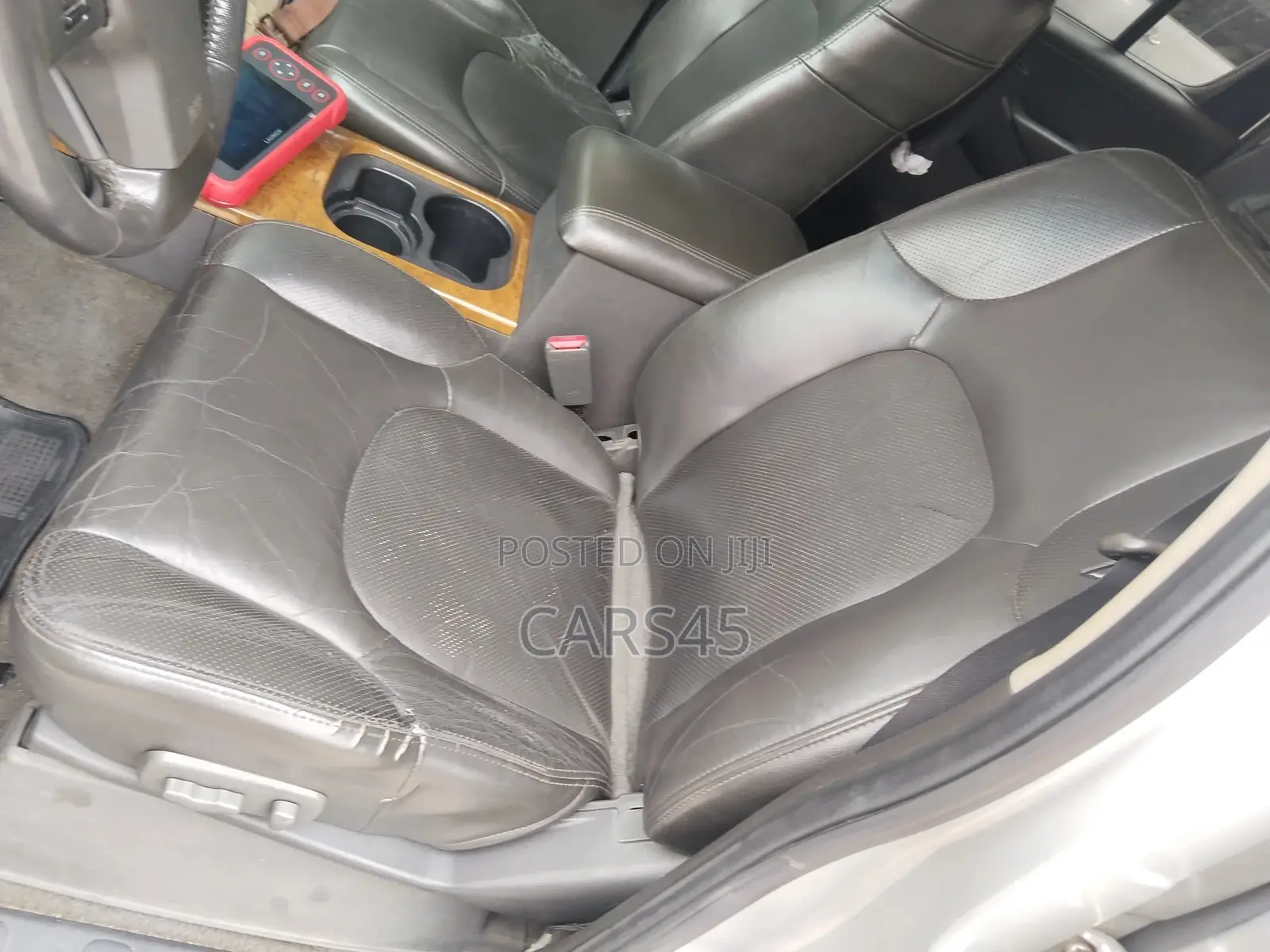 Nissan Pathfinder 2005 Silver