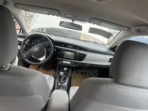 Toyota Corolla 2014 White