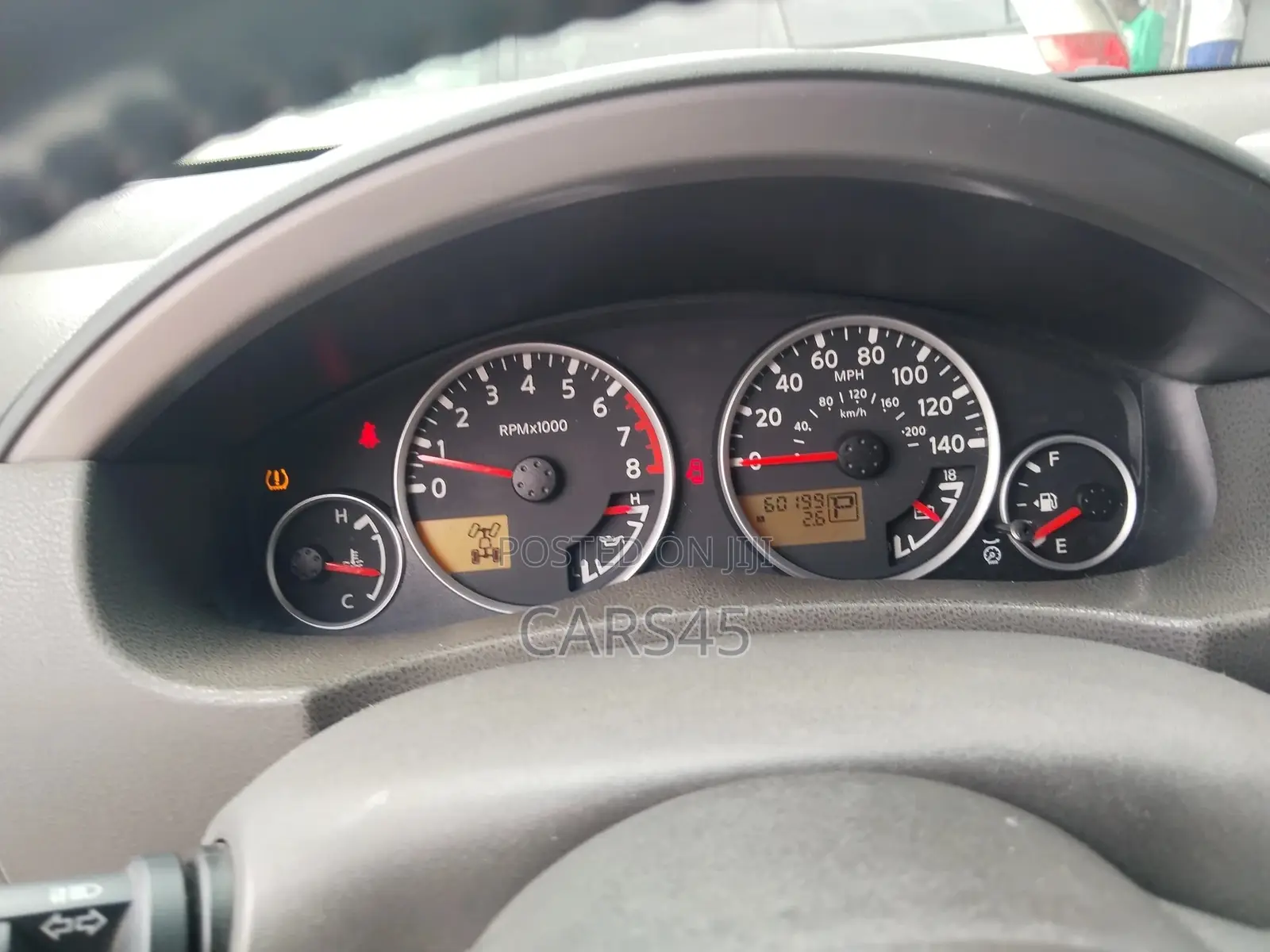 Nissan Pathfinder 2005 Silver