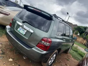 Toyota Highlander 2005 Green