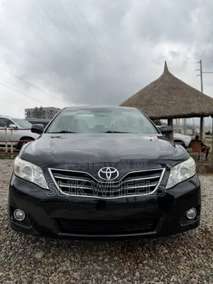 Toyota Camry XLE 4dr Sedan (2.5L 4cyl 6A) 2011 Black