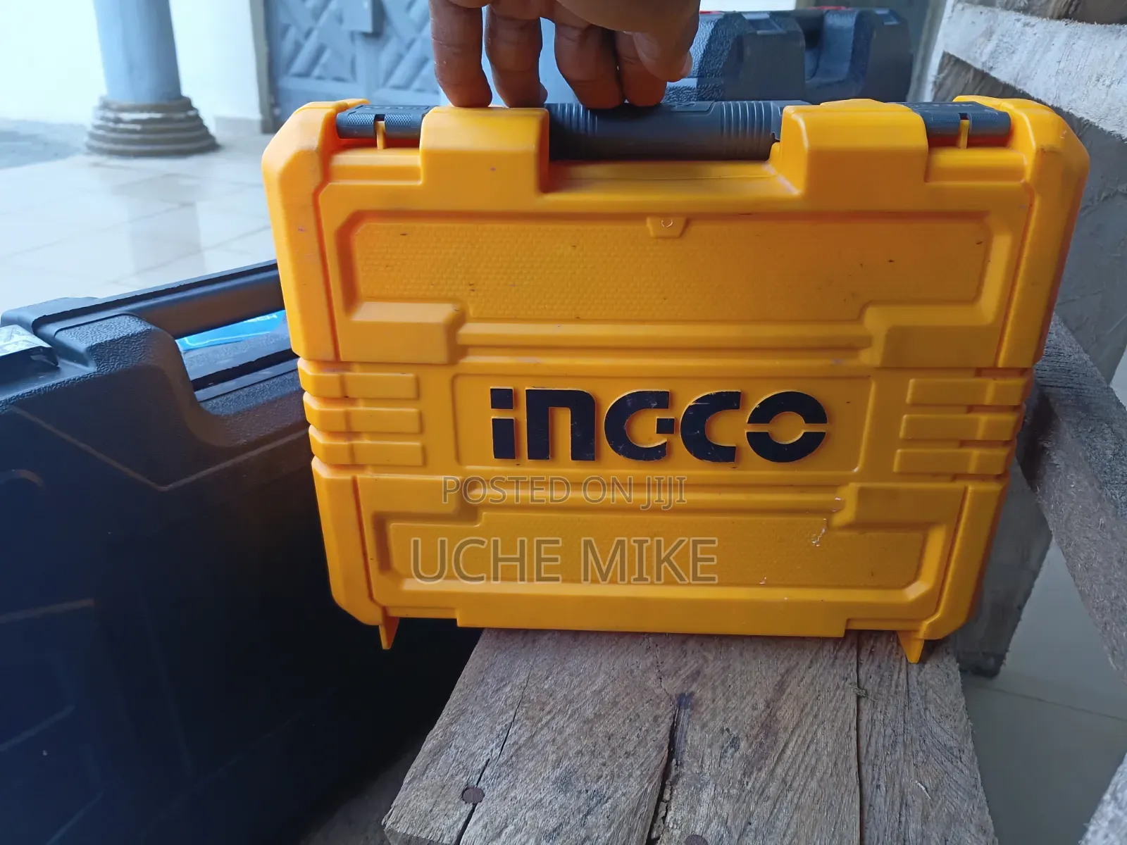 Ingco Cordless Machine