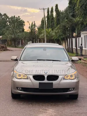BMW 528i 2008 Gold