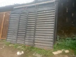 8ft Container