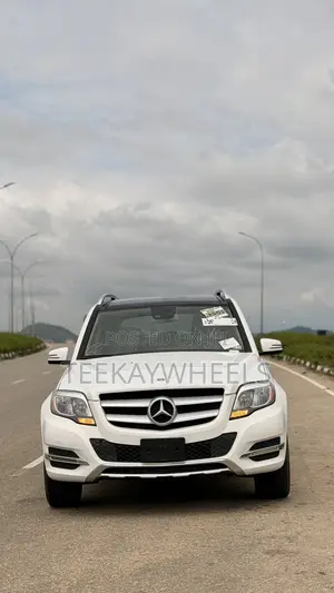 Mercedes-Benz GLK-Class Base GLK 350 4dr 4x2 (3.5L 6cyl 7A) 2015 White