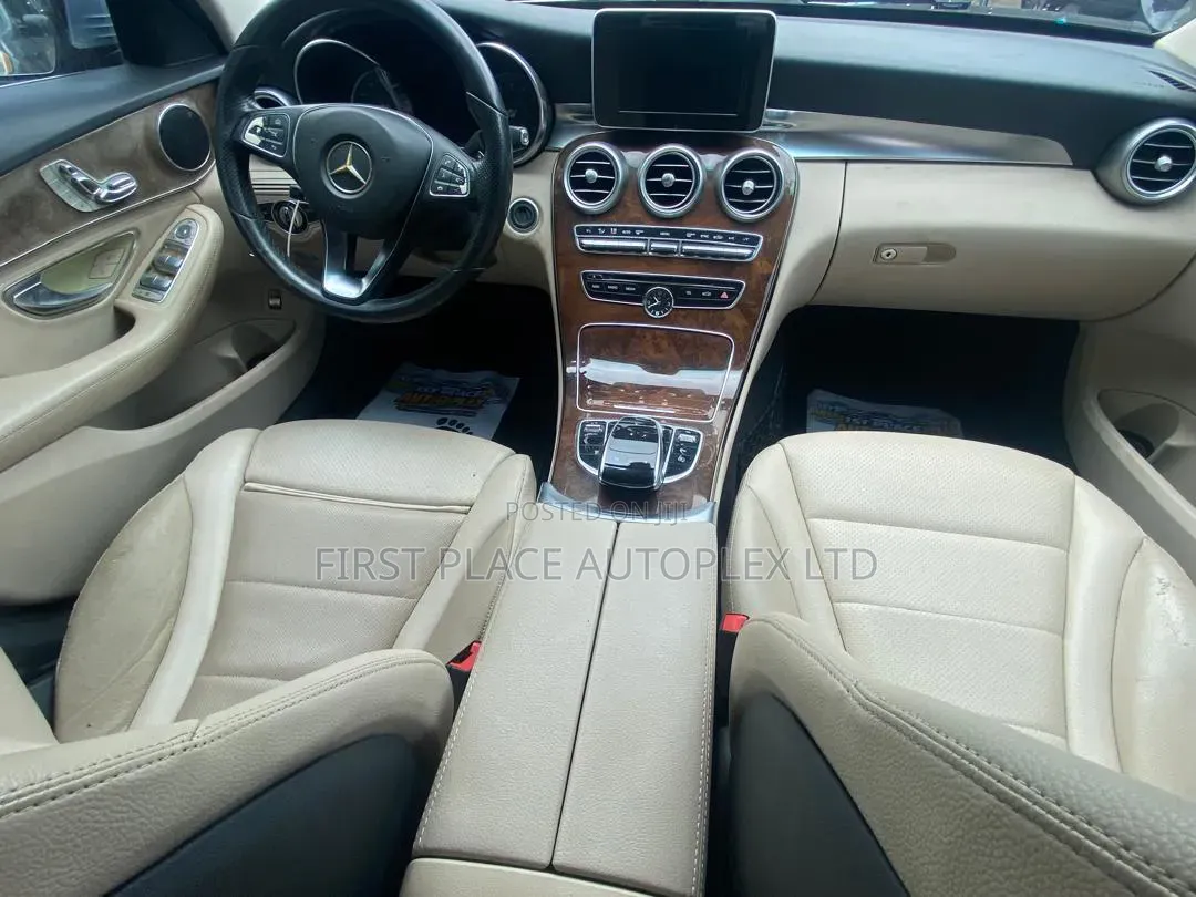 Mercedes-Benz C300 2017 Silver