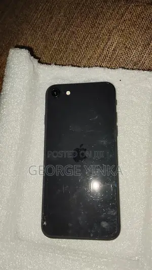 Apple iPhone SE (2022) 64 GB Black