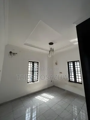 1bdrm Apartment in Victoria Crest 3, Lekki Expressway for rent
