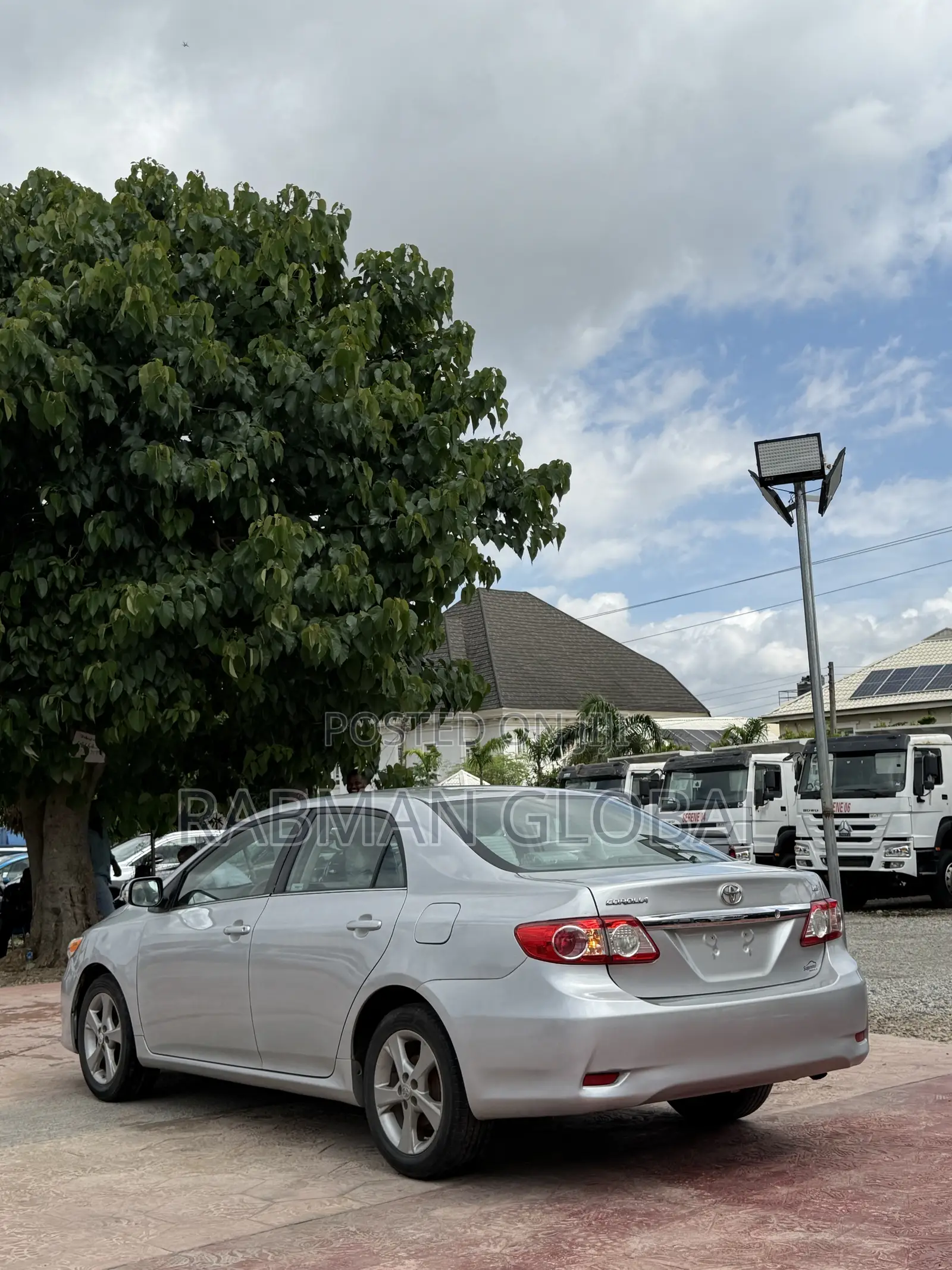 Toyota Corolla 2013 Silver