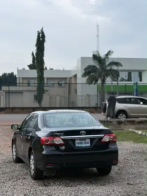 Toyota Corolla 2013 Black
