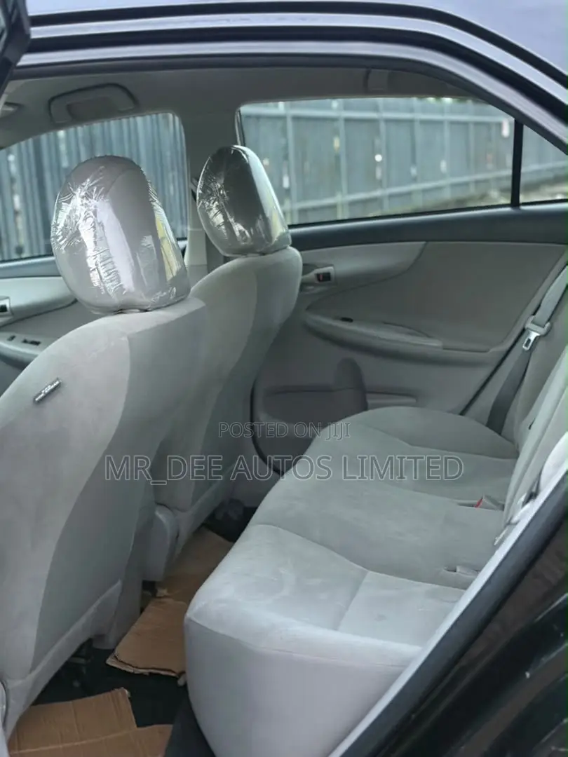 Toyota Corolla 2013 Black