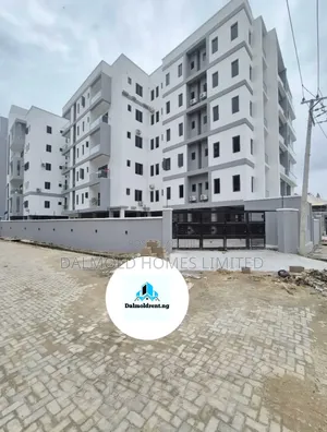 3bdrm Apartment in Lekki Phase 1 for rent
