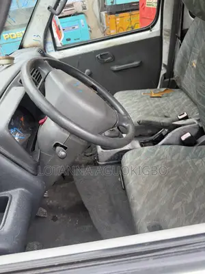 Suzuki APV Minibus 2009 White