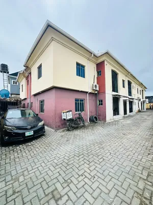 2bdrm Apartment in Lekki Expressway for rent