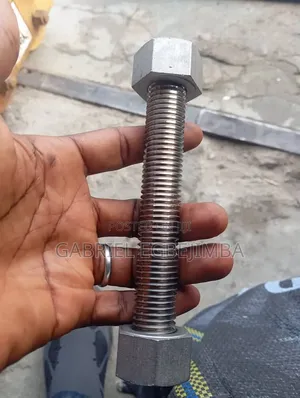 11/8 X 200 Stud Bolt and Nut