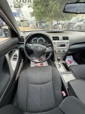 Toyota Camry SE 4dr Sedan (2.5L 4cyl 6A) 2011 Black