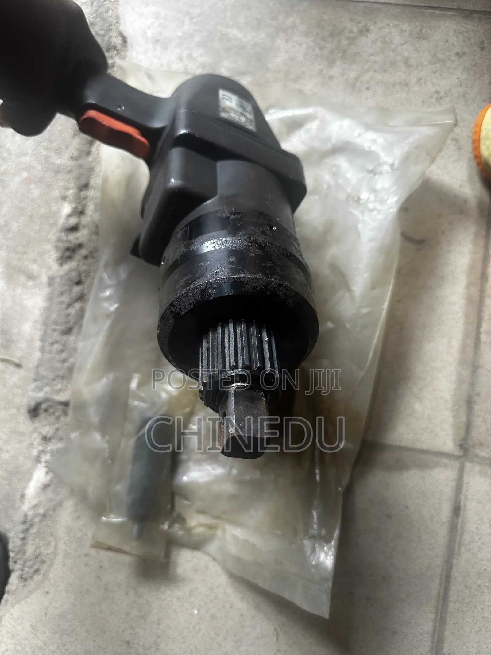 Pneumatic Torque Wrench / Torque Multiplier - Model CLS 2/100