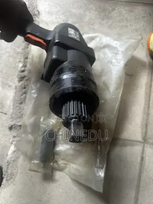 Pneumatic Torque Wrench / Torque Multiplier - Model CLS 2/100