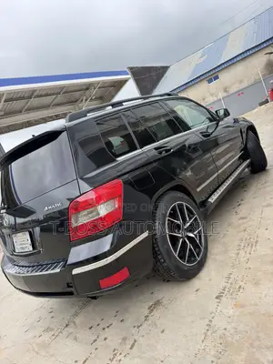 Mercedes-Benz GLK-Class 350 4MATIC 2010 Black