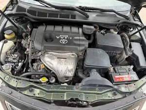 Toyota Camry LE 4dr Sedan (2.5L 4cyl 6AM) 2010 Gray