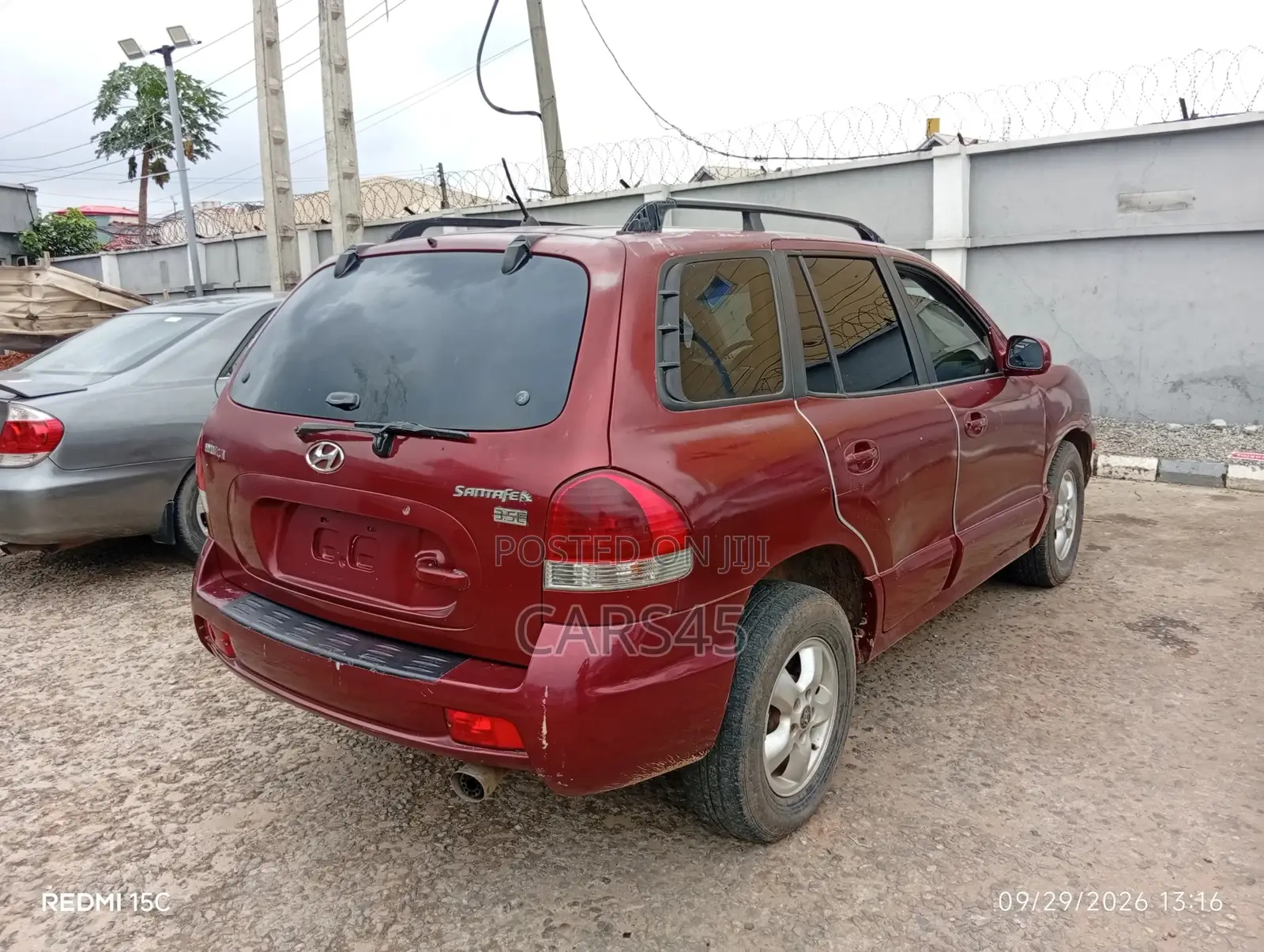 Hyundai Santa Fe 2006 Red