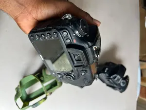 Nikon D7100