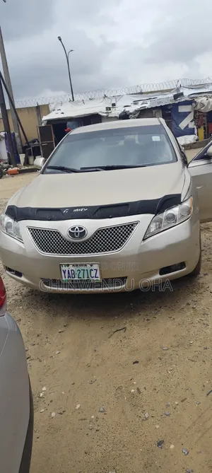 Toyota Camry 2008 Gold