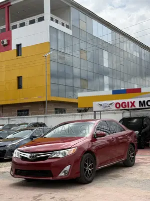 Toyota Camry LE 4dr Sedan (2.5L 4cyl 6A) 2013 Red