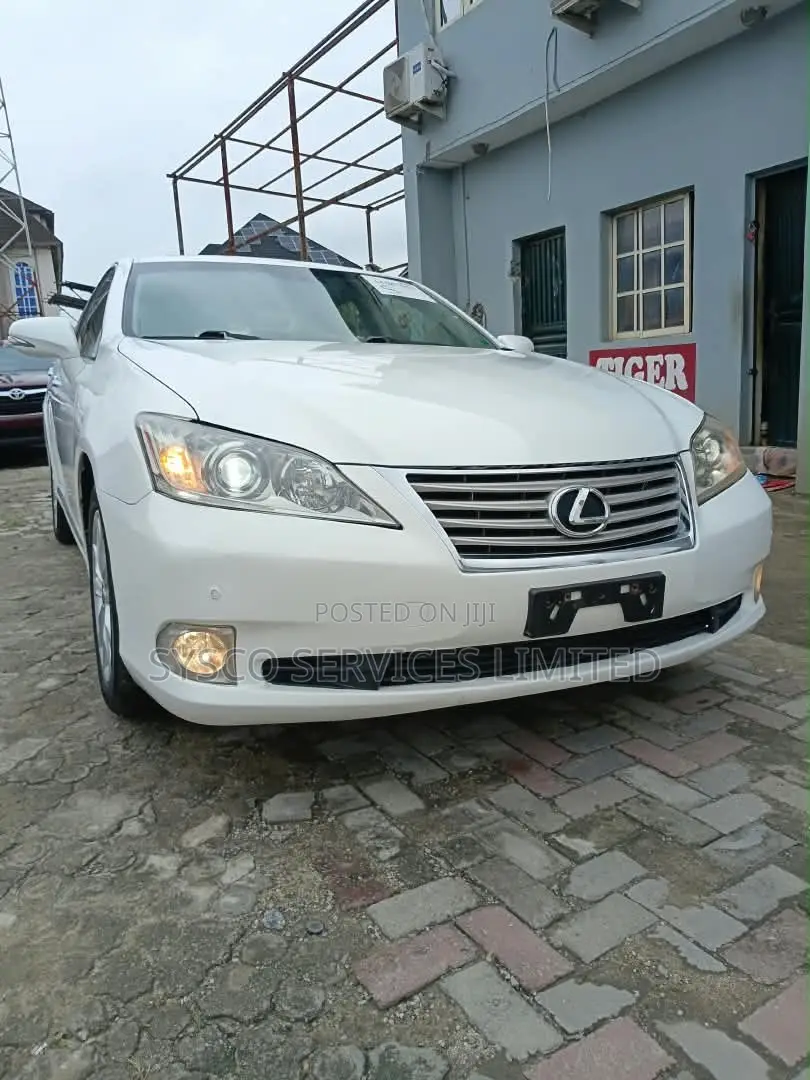 Lexus ES 2012 White