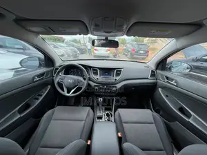 Hyundai Tucson 2017 Silver