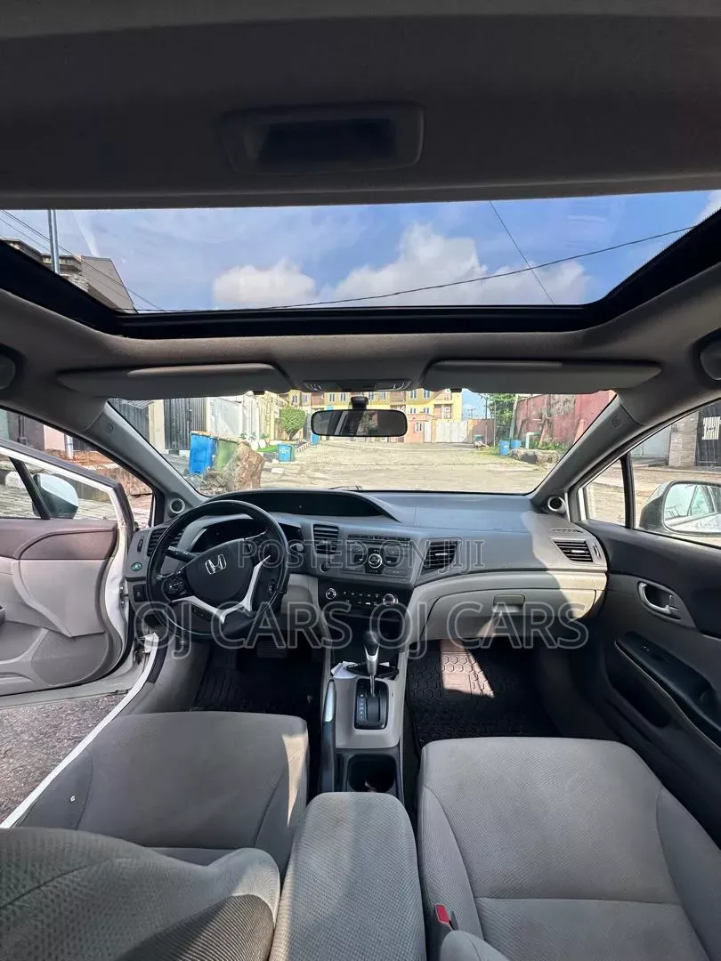 Honda Civic 2013 White