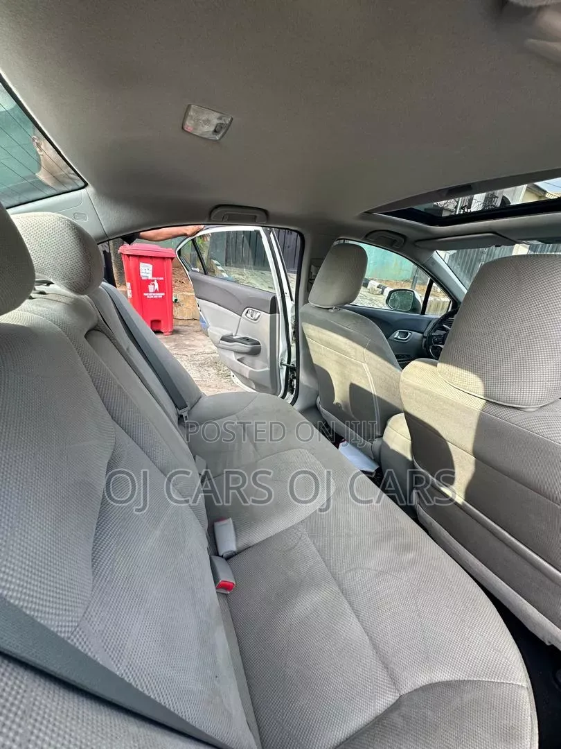 Honda Civic 2013 White