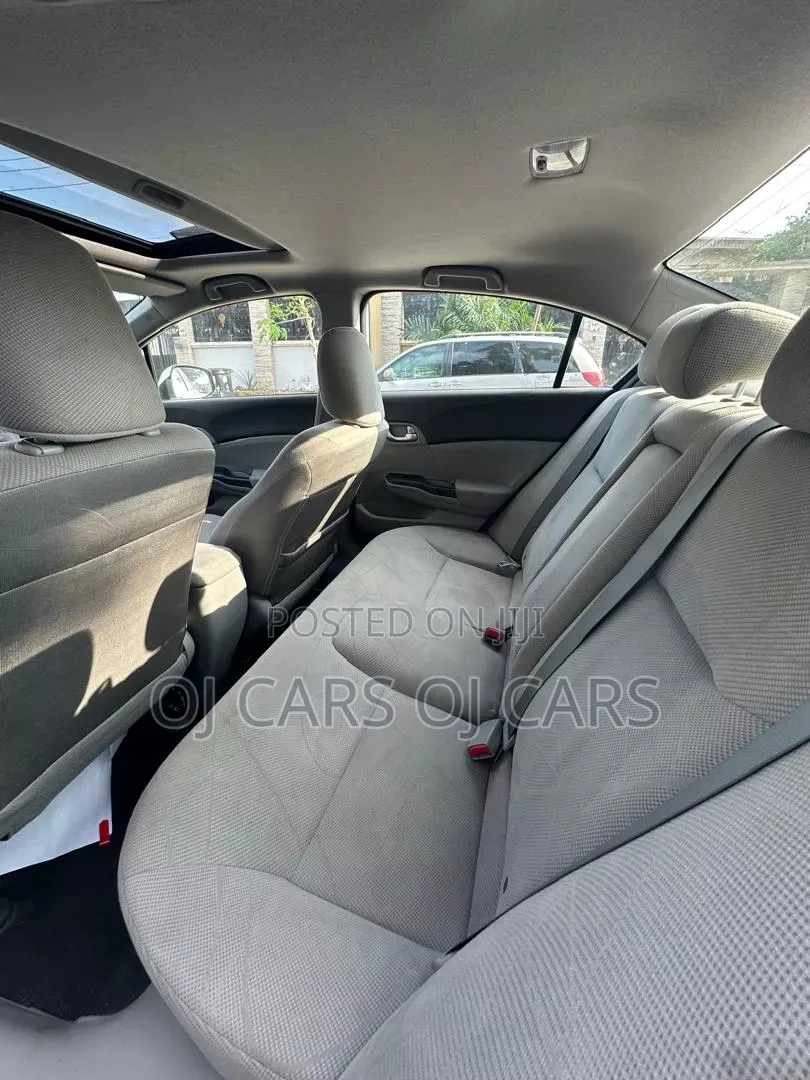 Honda Civic 2013 White