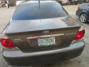 Toyota Camry 2006 Gray