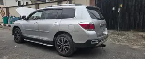 Toyota Highlander Limited 2011 Silver