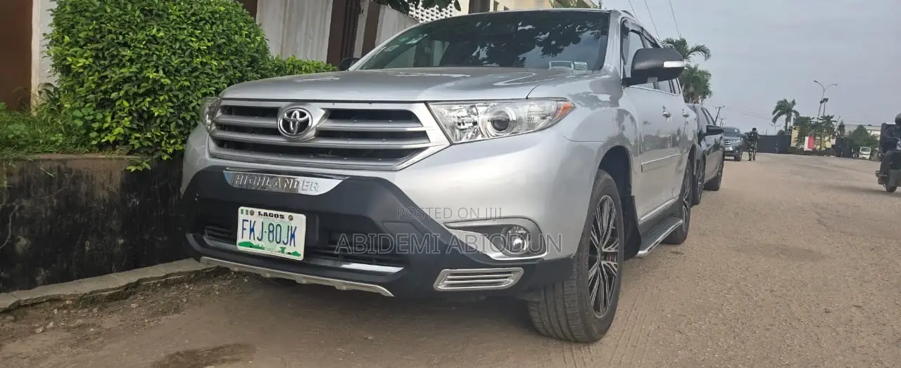 Toyota Highlander Limited 2011 Silver