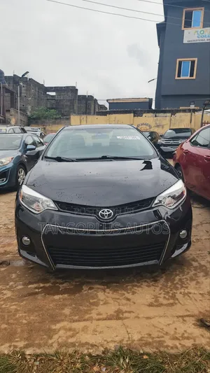 Toyota Corolla 2016 Black