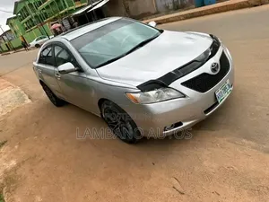 Toyota Camry 2008 Gold