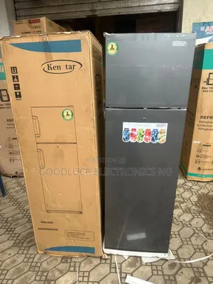 Model 320-S Top Freezer With Reversible Doors
