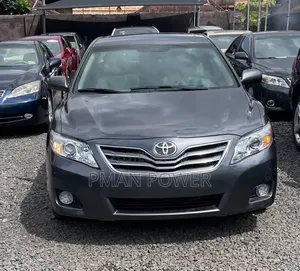 Toyota Camry 2010 Gray
