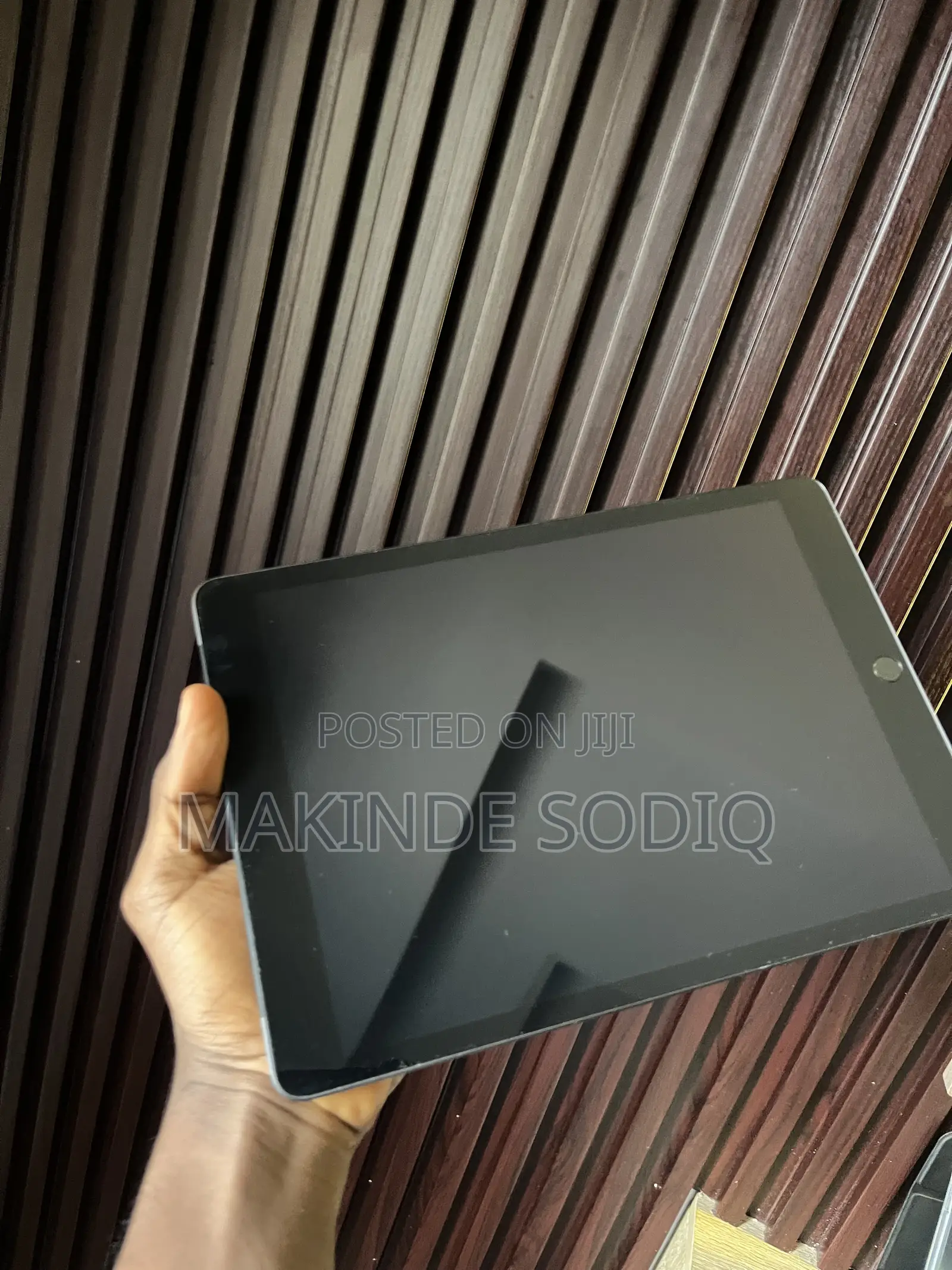 Apple iPad 10.2 (2021) 64 GB Gray