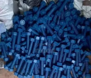 11/8*250 Stud Bolts and Nuts