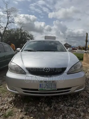 Toyota Camry SE V6 4dr Sedan (3.0L 6cyl 4A) 2002 Silver