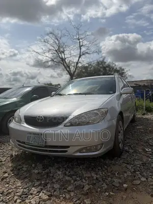 Toyota Camry SE V6 4dr Sedan (3.0L 6cyl 4A) 2002 Silver