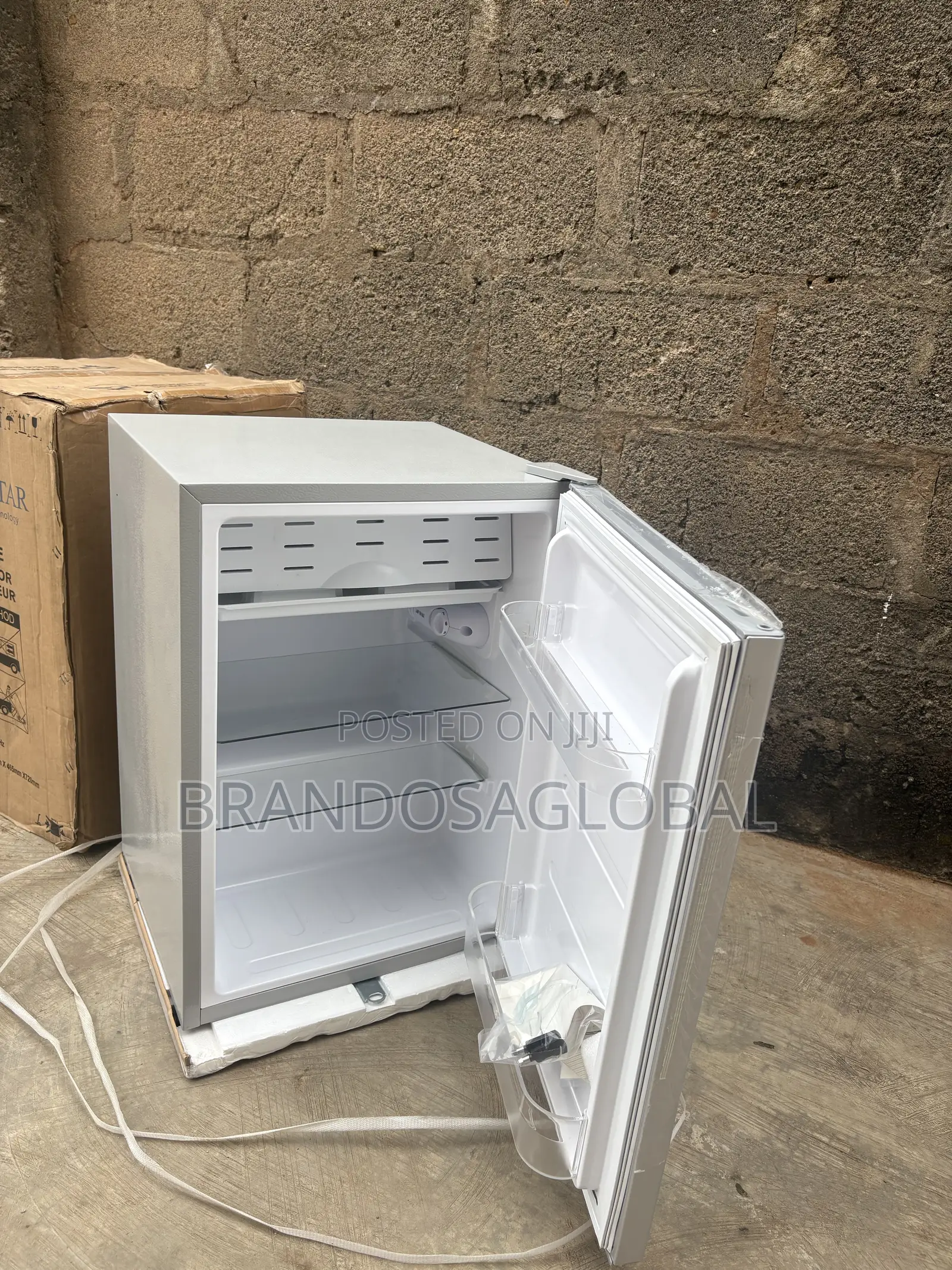 Original Glamstar GFR-90S-E Daily Refrigerator